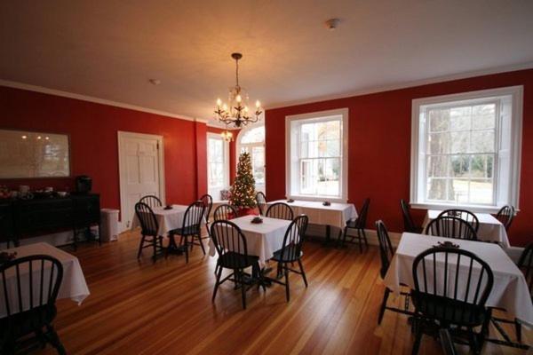 Snapdragon Inn Windsor Εξωτερικό φωτογραφία
