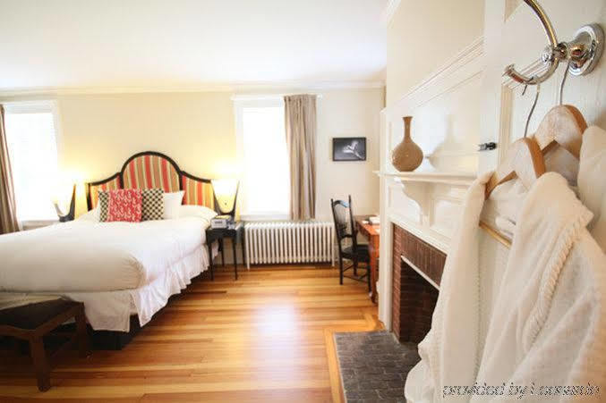 Snapdragon Inn Windsor Εξωτερικό φωτογραφία